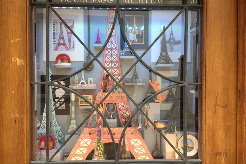 2019 - Ausstellung Hoosesaggmuseum Basel - Eiffelturm