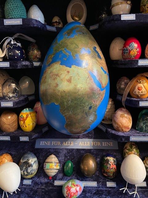 2021 - Ausstellung Hoosesaggmuseum Basel - Eier aus aller Welt