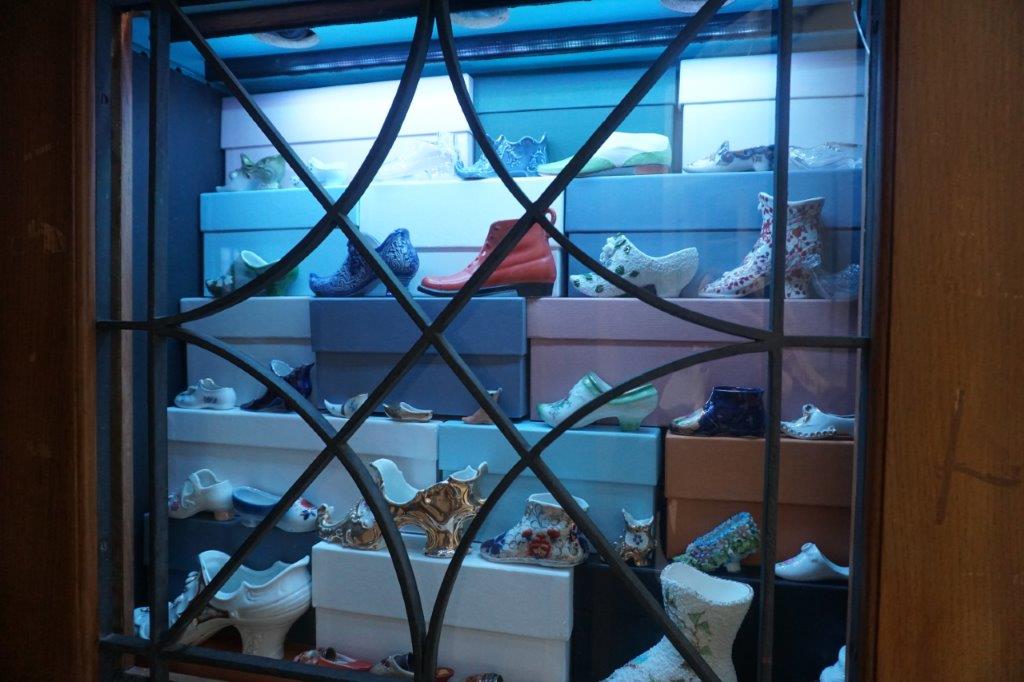 20xx - Ausstellung Hoosesaggmuseum Basel - Schuhe