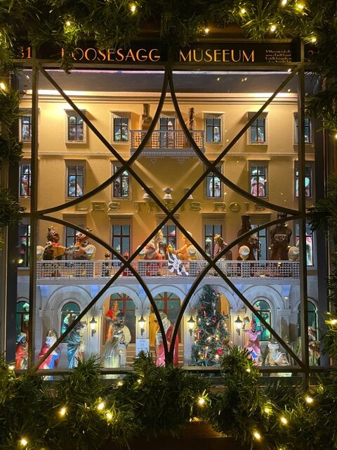 2021 - Exhibition Hoosesaggmuseum Basel - Christmas window